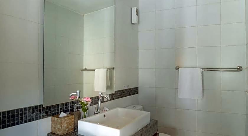 Arama Riverside Villas