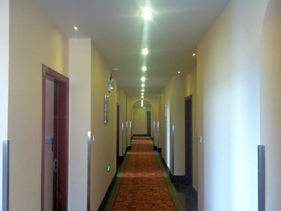 GreenTree Inn Jiangsu Wuxi Nanchang Walking Street TonGYAng Road Business Hotel