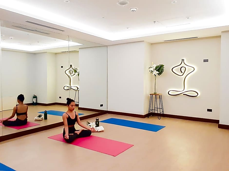 The Excelsior Hotel Las Piñas