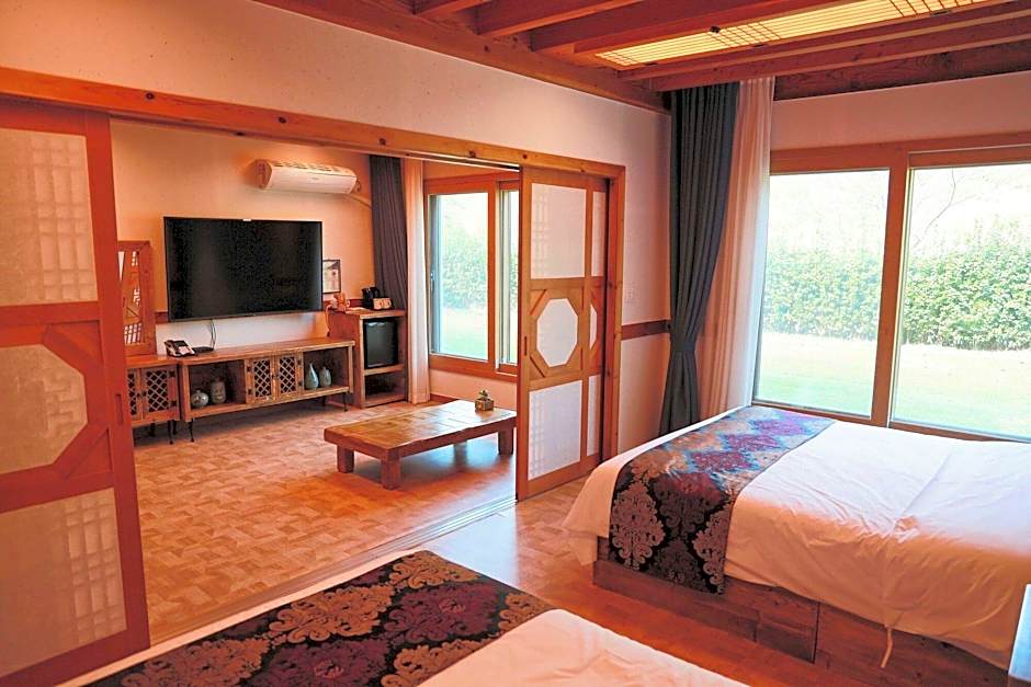 Wangyijimil Hanok Hotel