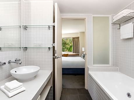 1 Bedroom Apartment Classic View