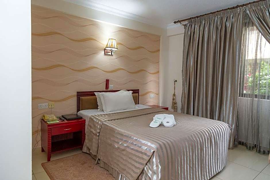 Sunlodge Hotel