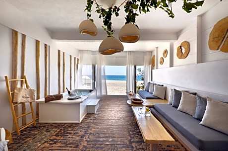 Tria Suite Sea Front