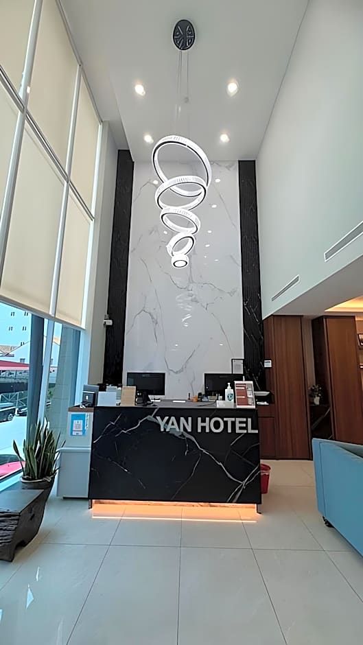 YAN Hotel