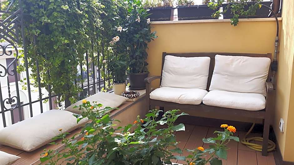 Bronzino House