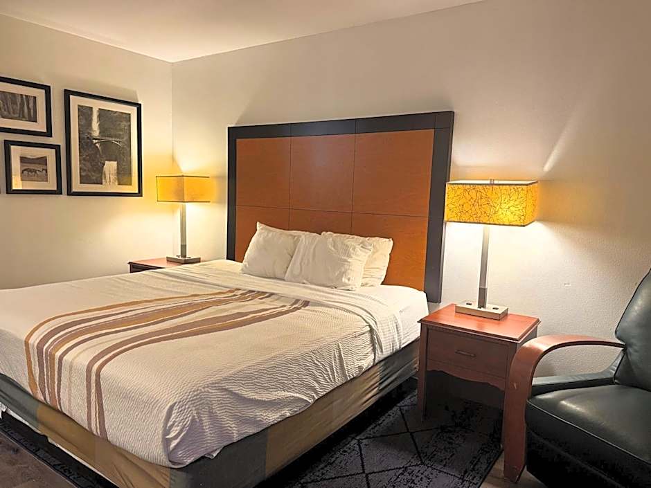 Baymont by Wyndham Meridian