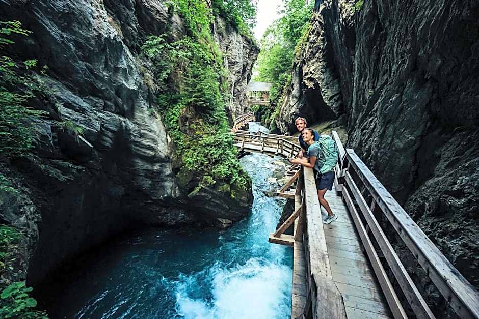 Two Timez - Boutique Hotel