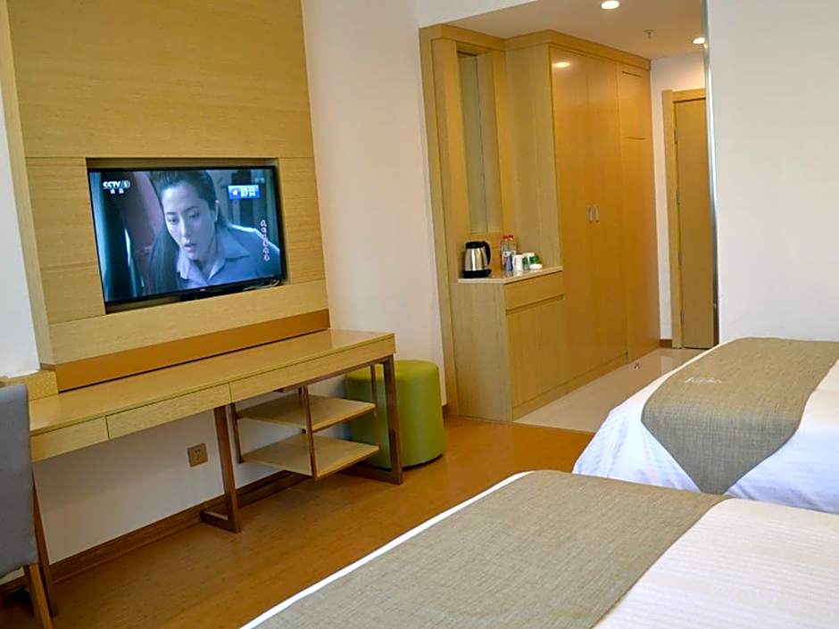 GreenTree Inn Huaian Xuyi Royal Garden Express Hotel