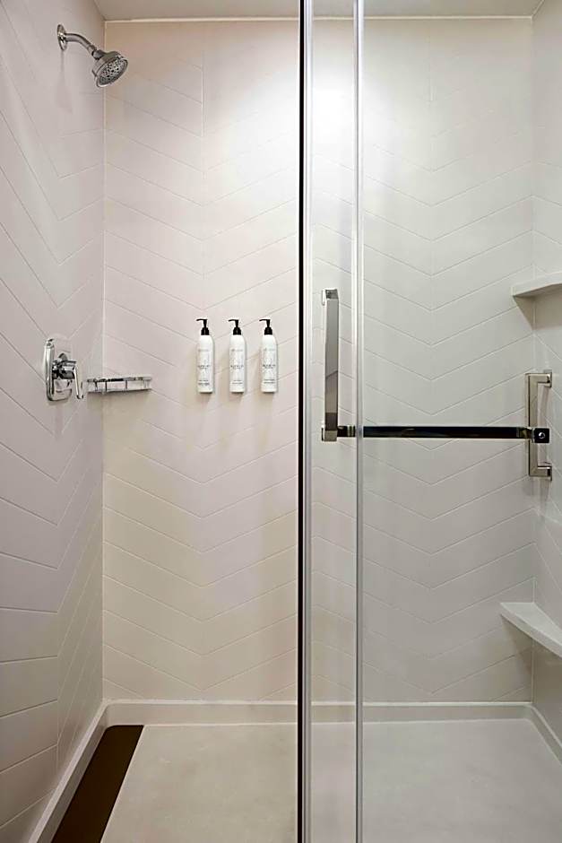 Fairfield by Marriott Inn & Suites West Kelowna