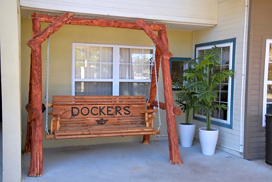 Docker's Inn
