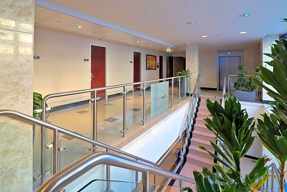 XO Hotels Blue Square