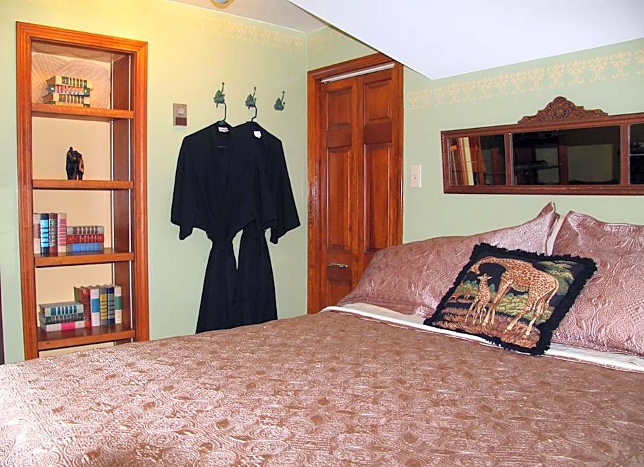 J. Paule's Fenn Inn
