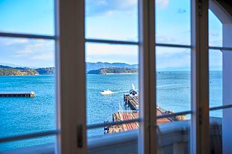 Deluxe Triple Room with Sea View