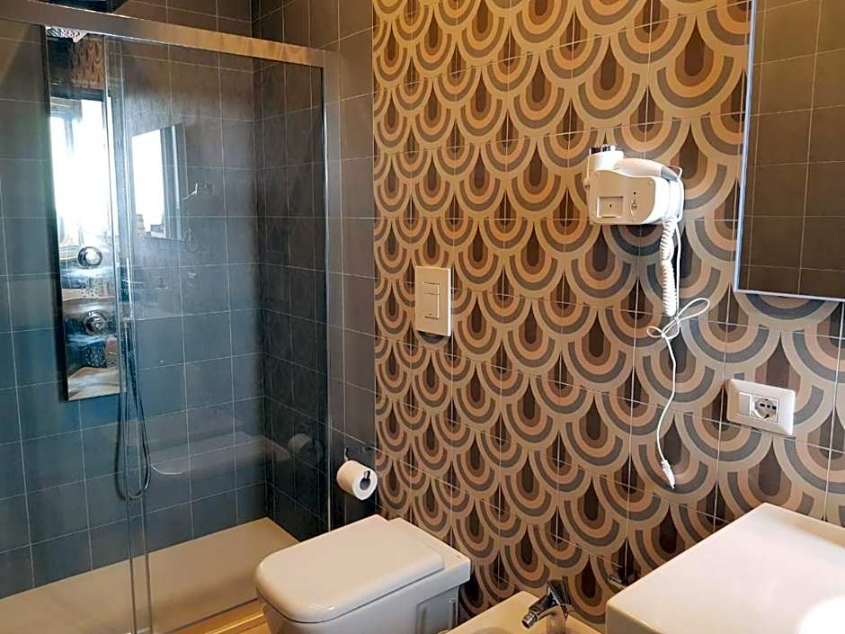 Euforia Napoli - Tre Sedi - Three Locations