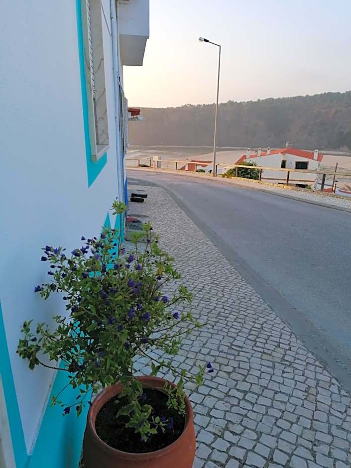 Carlo's Beach Guest House