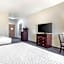 Best Western Plus Mansfield Inn & Suites