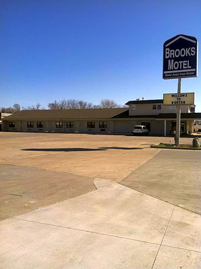Brooks Motel