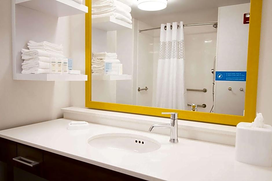 Hampton Inn By Hilton Decatur, Mt. Zion, IL