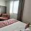 Brit Hotel Ploermel - Hotel de l'Hippodrome