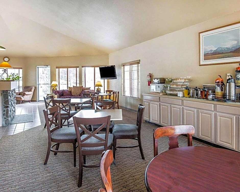 Quality Inn & Suites Minden