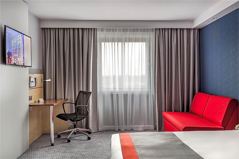 Holiday Inn Express London - Watford Junction By IHG