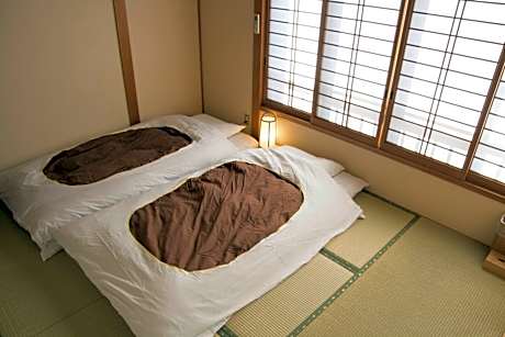 Japanese-Style Twin Room with Shared Bathroom