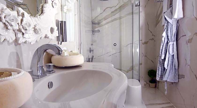 My House Otel