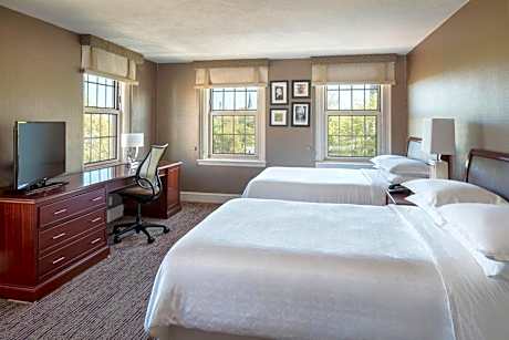 Club lounge access, 1 Bedroom Suite, 2 Double