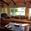 Casa Palomas Bed and Breakfast