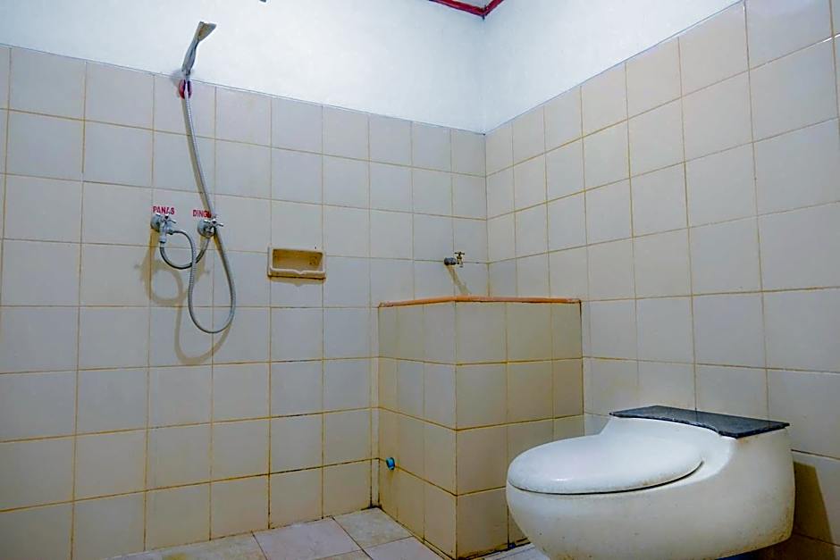 OYO Life 2638 Hotel Raya