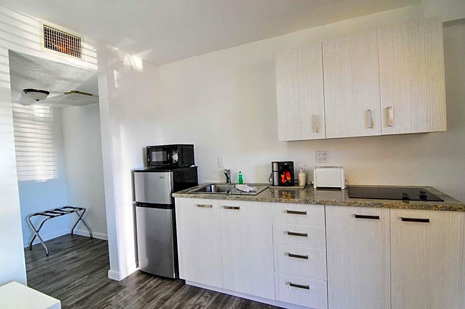 Regency Inn & Suites Sarasota