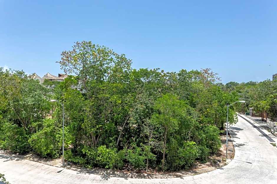 Kuukum Tulum Hotel