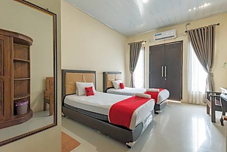 RedDoorz near Mall Boemi Kedaton 2 Lampung