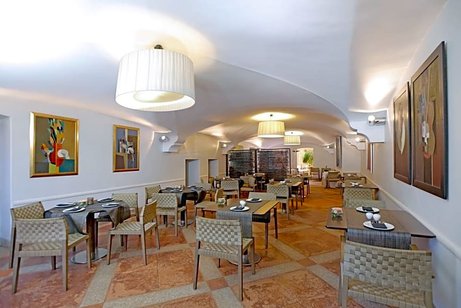 NH Collection Caceres Palacio de Oquendo