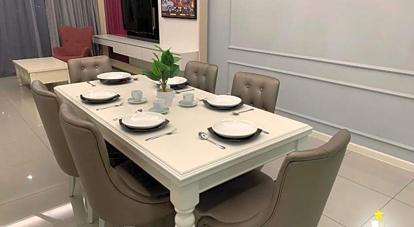 The Shore Hotel & Residences By La VISTA