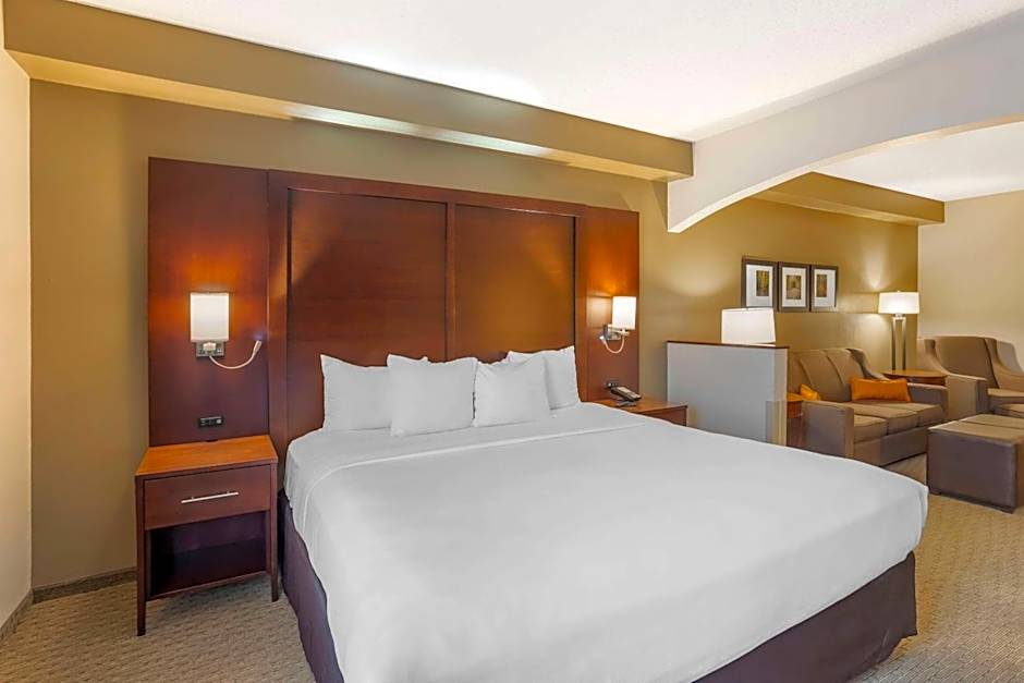 Comfort Suites near Penn State