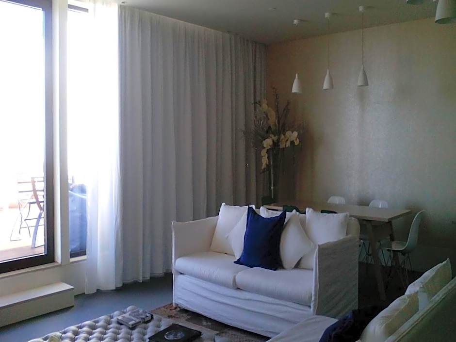 Photo 1 sur 13 de Master Suite