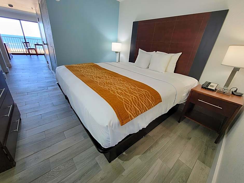 Coastal Hotel & Suites Virginia Beach - Oceanfront