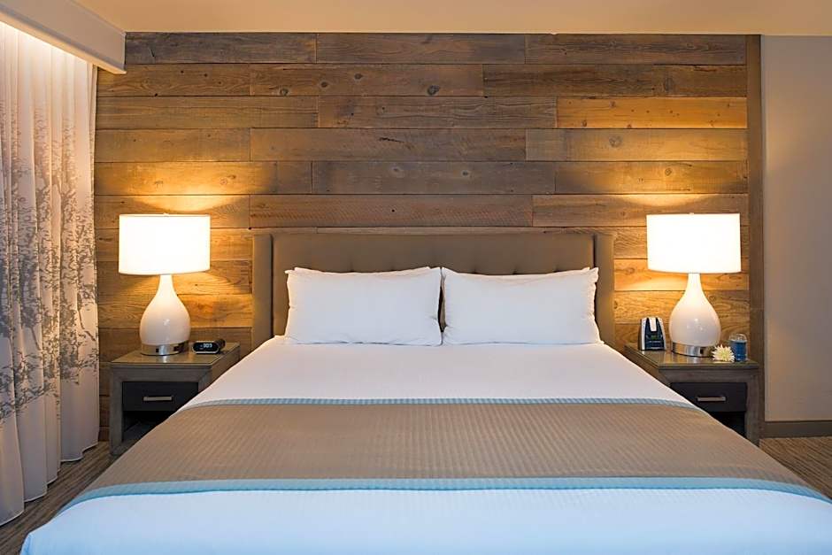 Hotel Azure