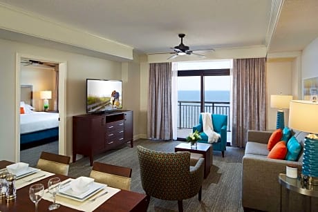 Three-Bedroom Suite with Ocean Front