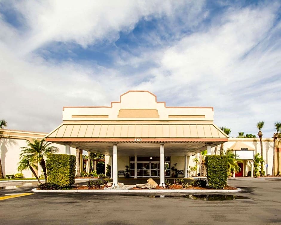 Econo Lodge Port Canaveral Area