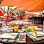 Oasis lodges