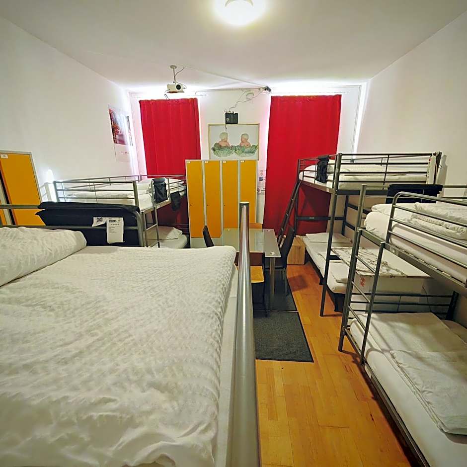 Abai Hostel – Vienna, NY