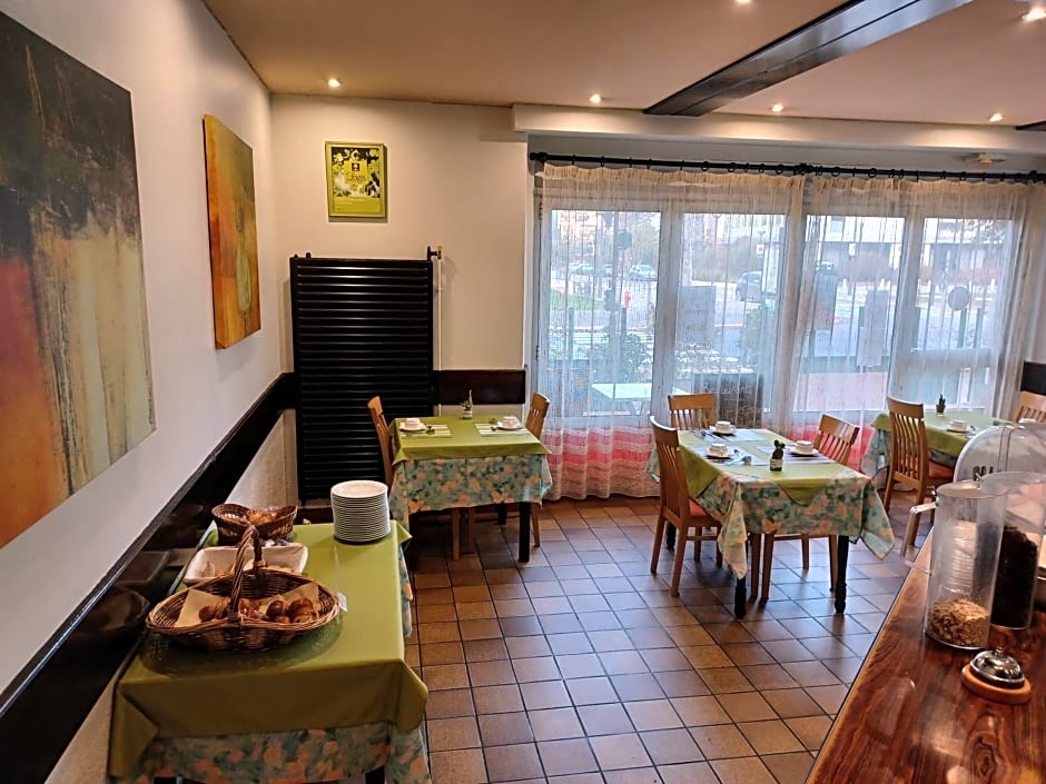 Logis - Hôtel Restaurant Bellevue Annecy