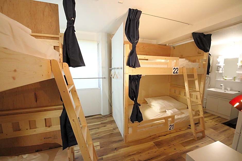 coins hostel tenjin