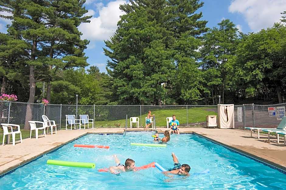 Woodside Dells Hotel & Suites