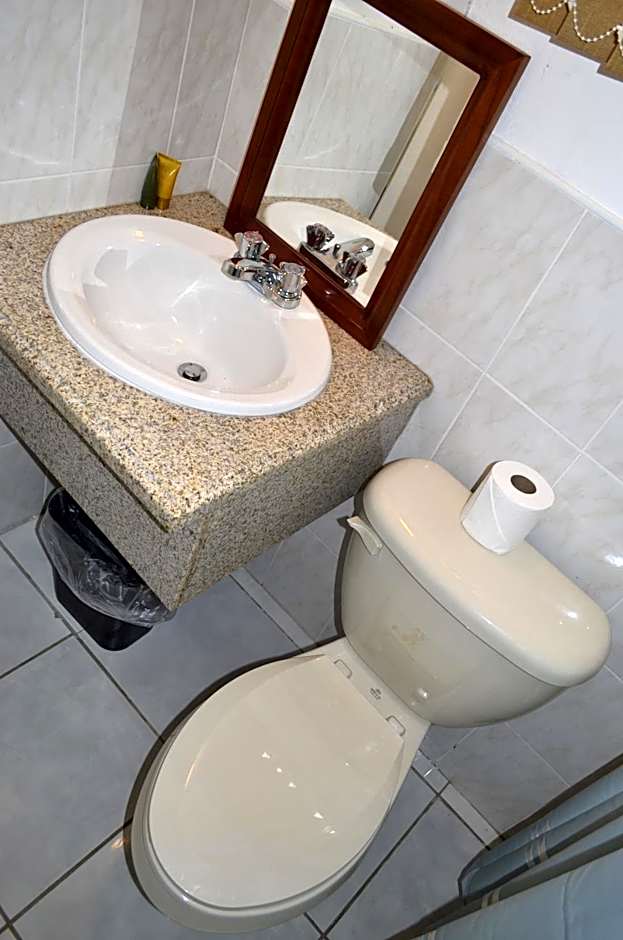 Pink Rock Inn Bed and Breakfast