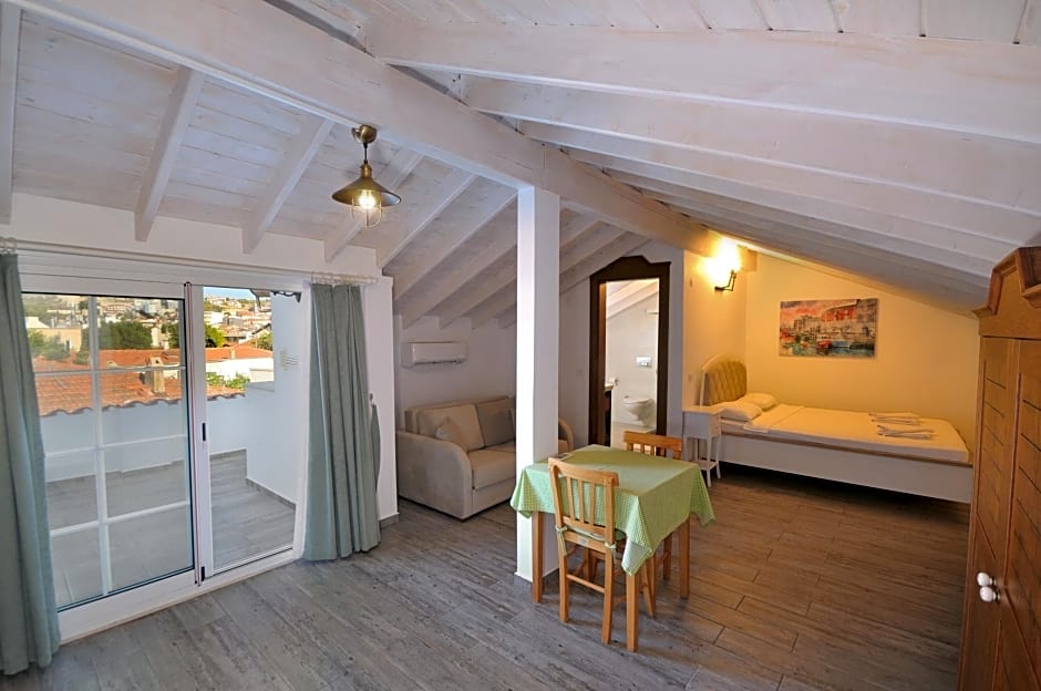 Brothers Çeşme Boutique Hotel