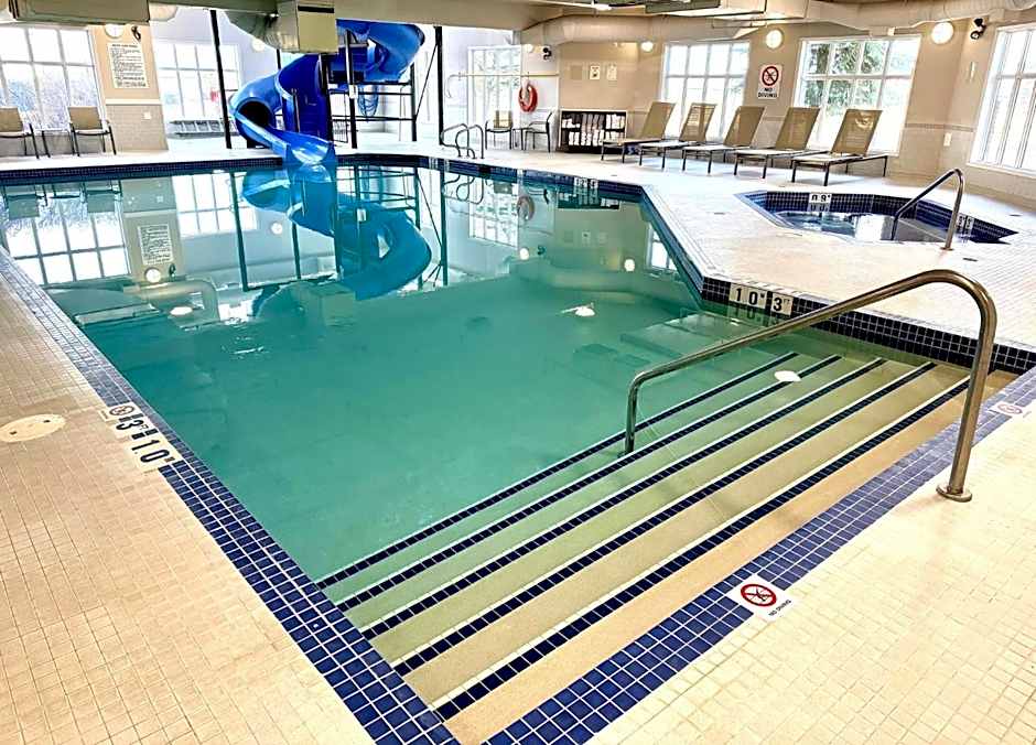 Holiday Inn Express Airdrie By IHG