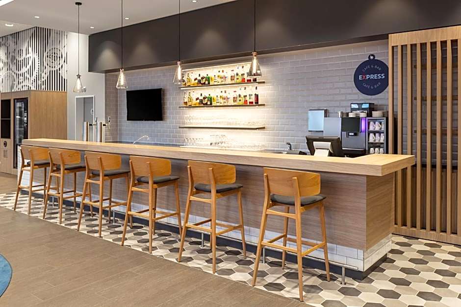 Holiday Inn Express Aarburg - Oftringen By IHG